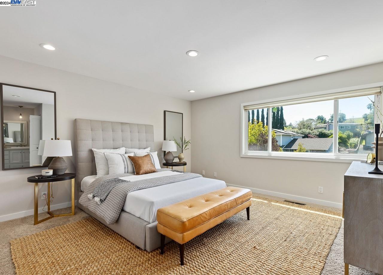 1132 Sunlight Cir