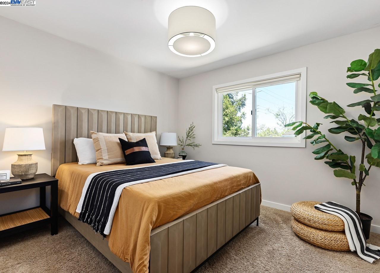 1132 Sunlight Cir