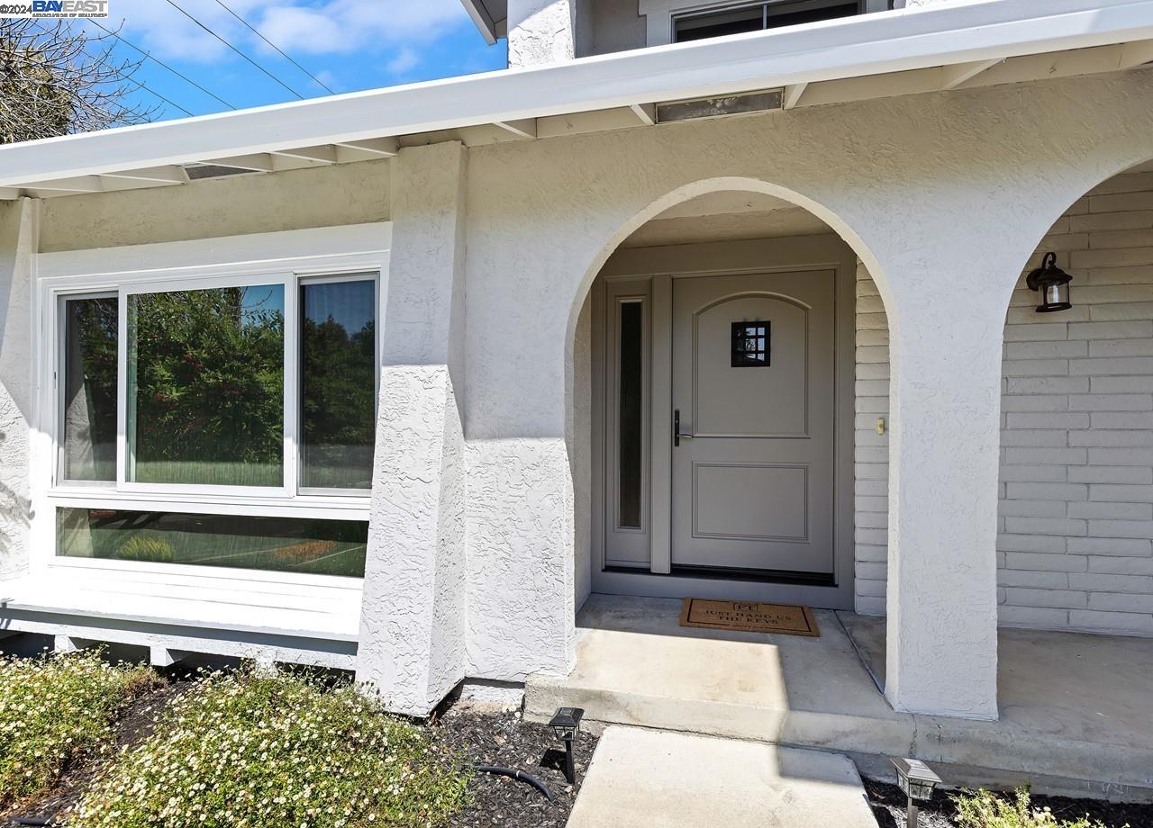 1132 Sunlight Cir