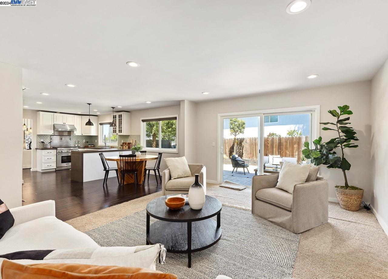 1132 Sunlight Cir