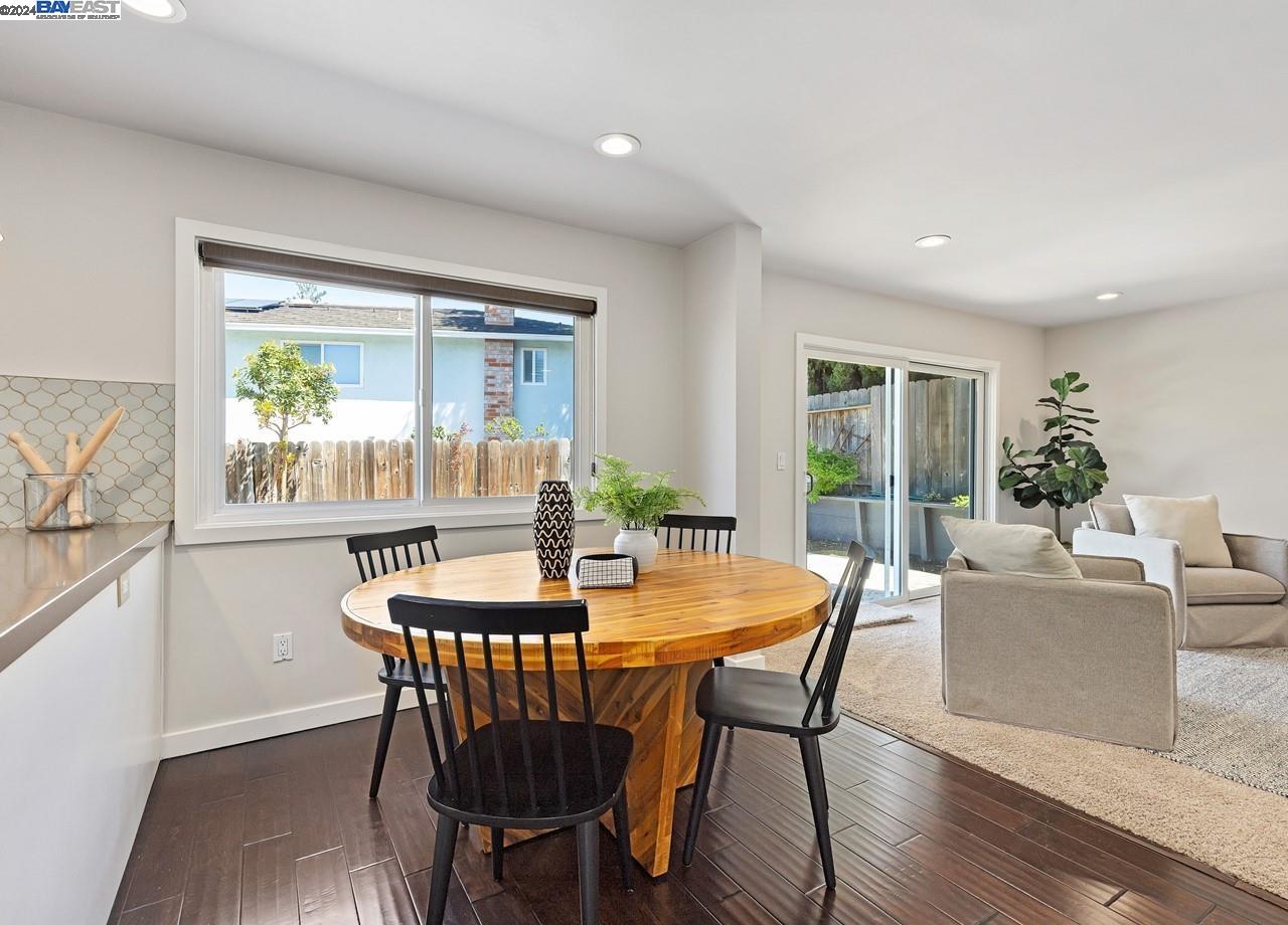 1132 Sunlight Cir