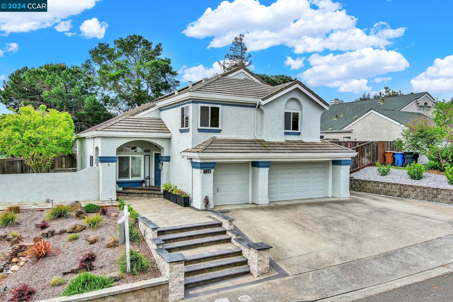 728 Primrose Ln