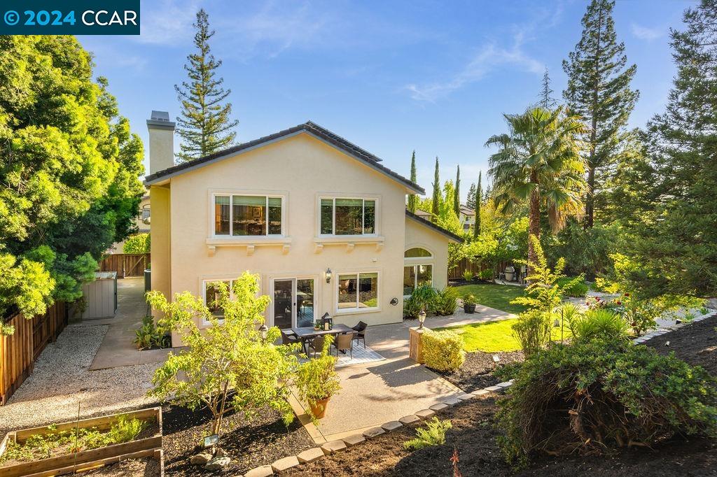 575 Grimsby Ln