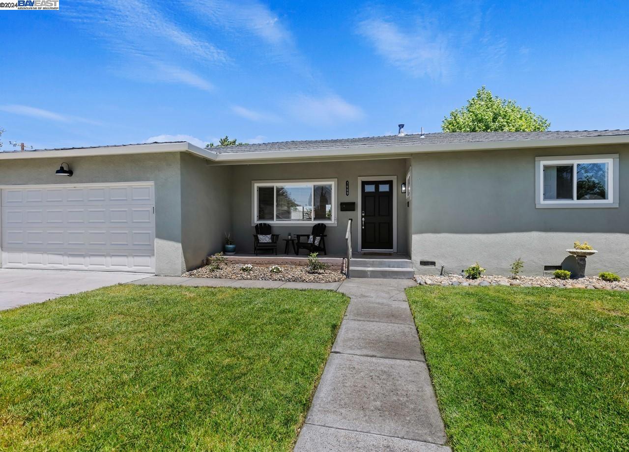 7669 Donohue Dr