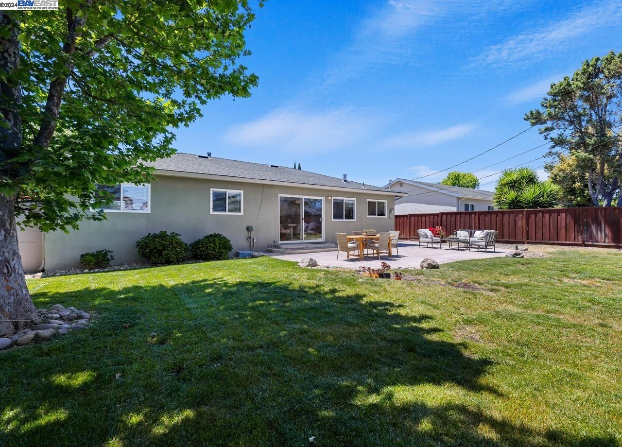 7669 Donohue Dr
