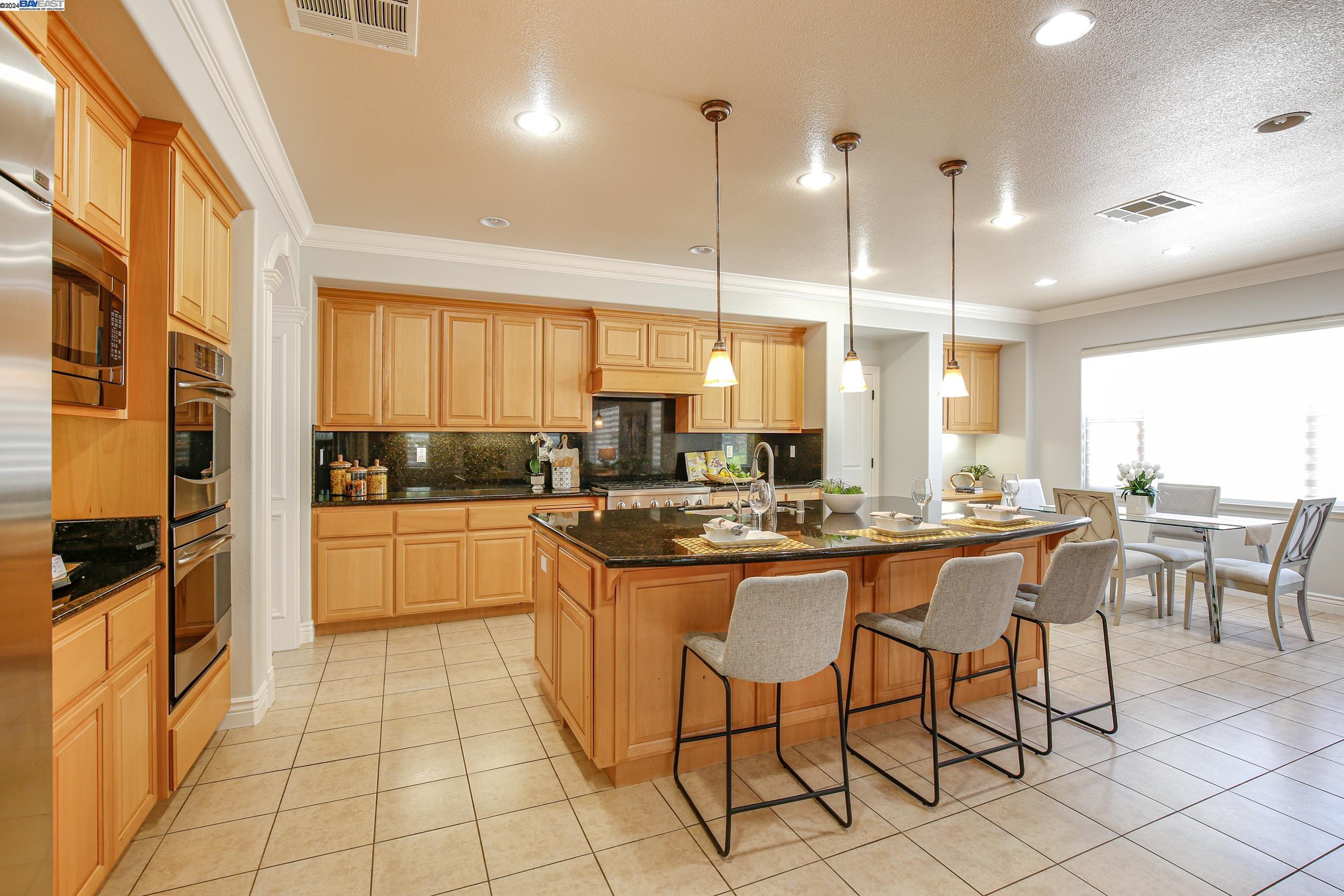 7535 Balmoral Way
