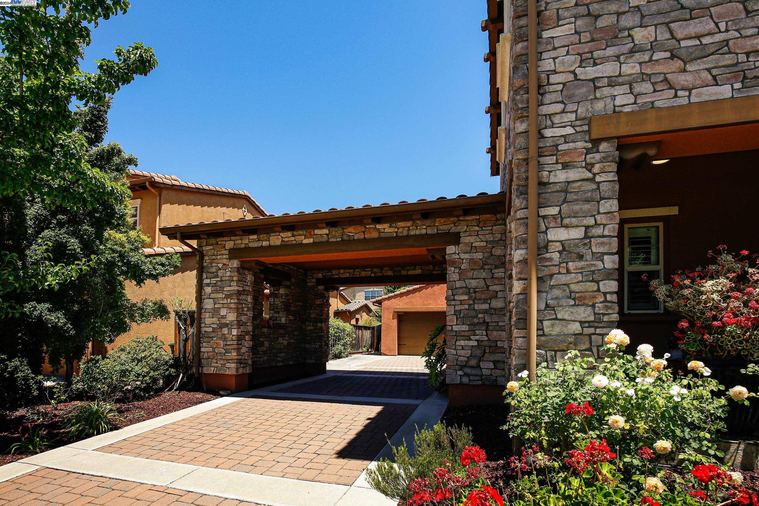 7535 Balmoral Way