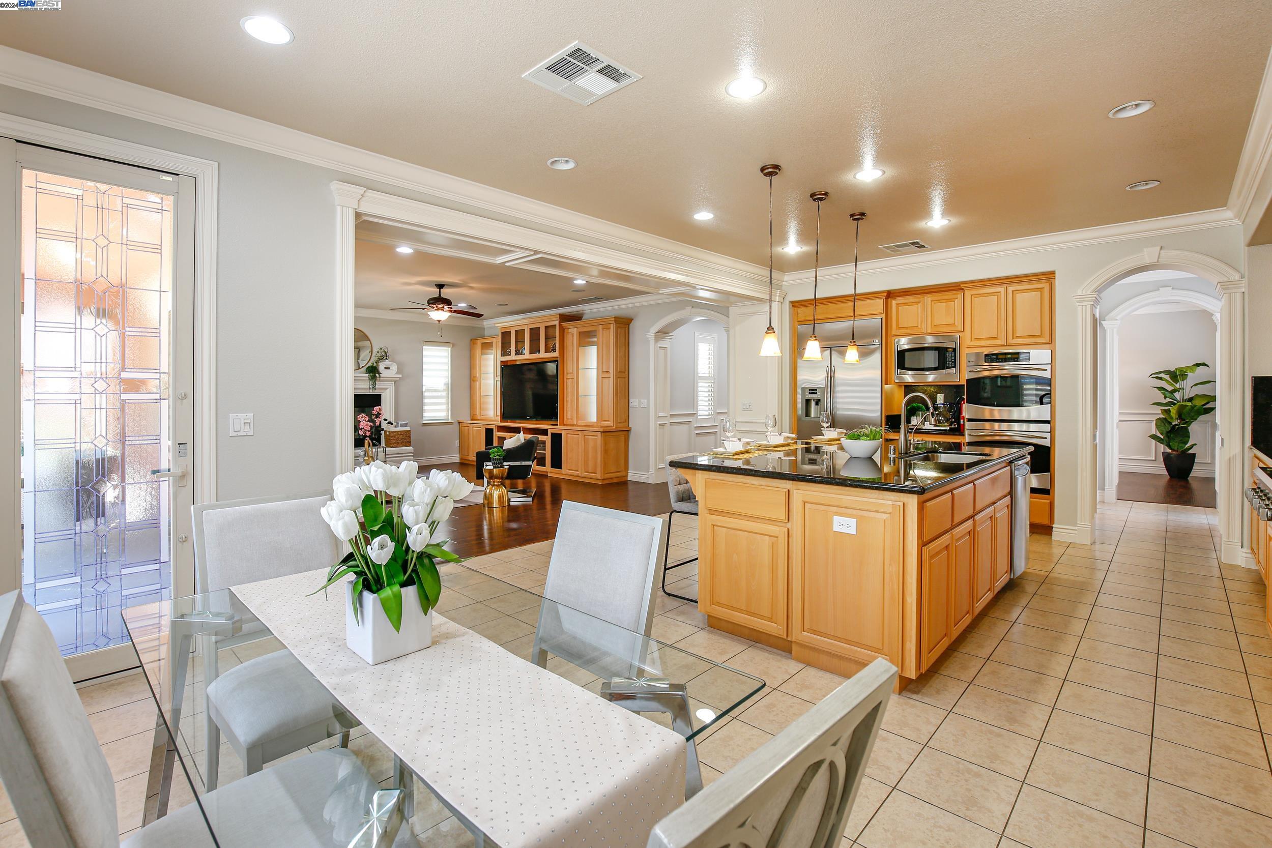 7535 Balmoral Way