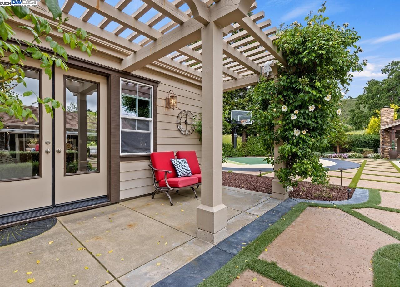 4075 Stone Valley Oaks Dr