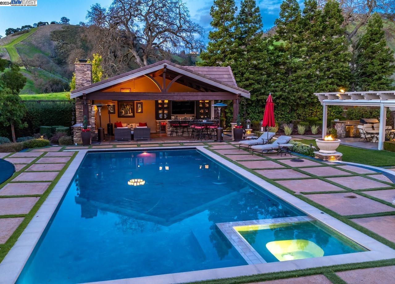 4075 Stone Valley Oaks Dr