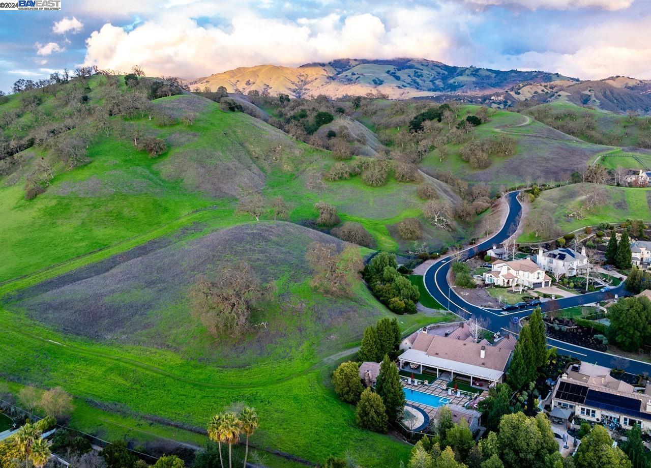 4075 Stone Valley Oaks Dr