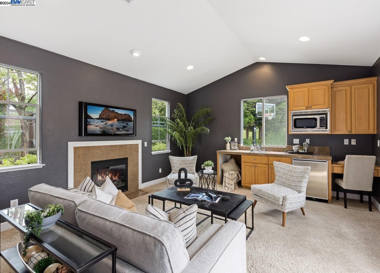 4075 Stone Valley Oaks Dr