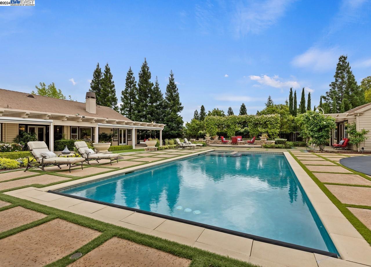 4075 Stone Valley Oaks Dr