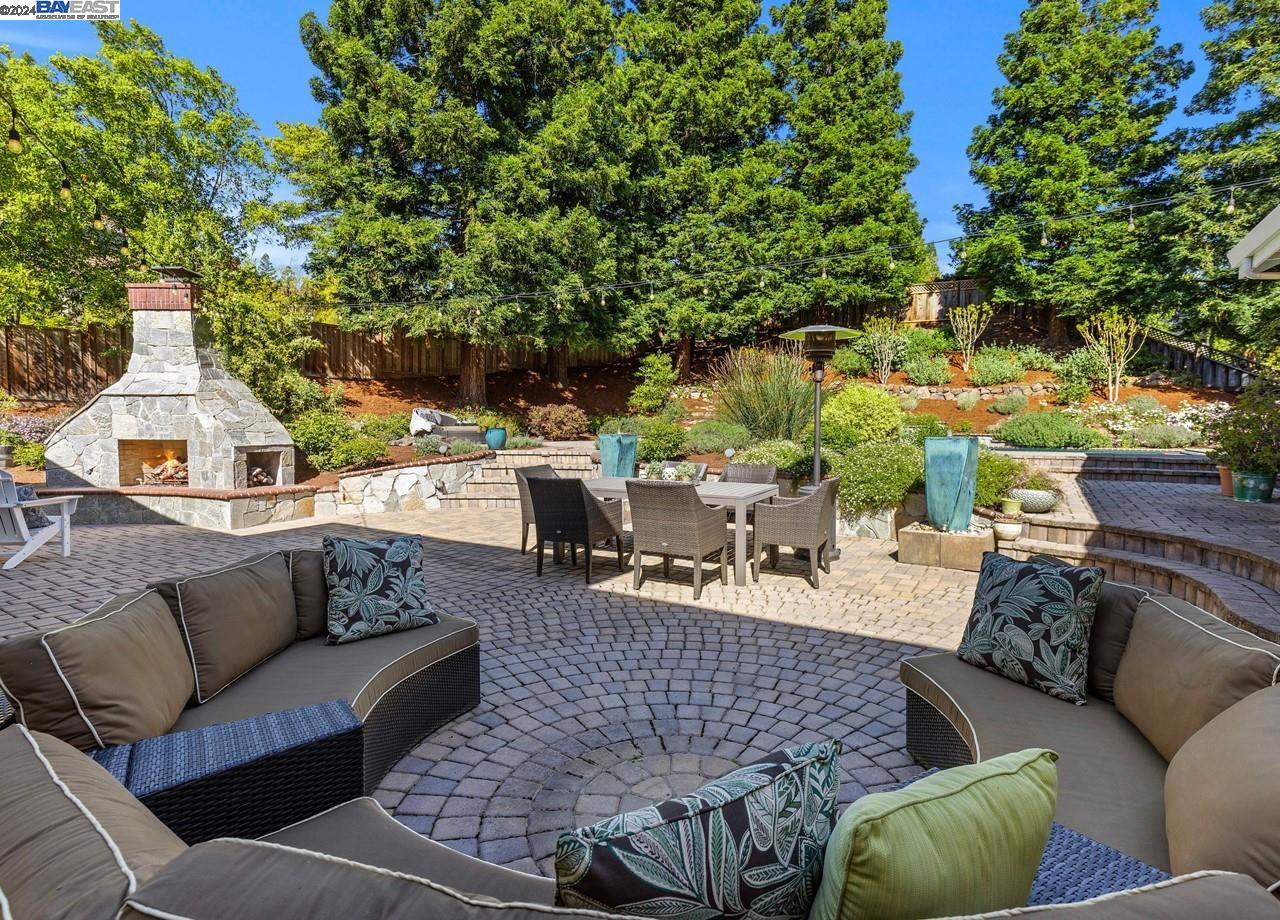 74 Alamo Glen Trl