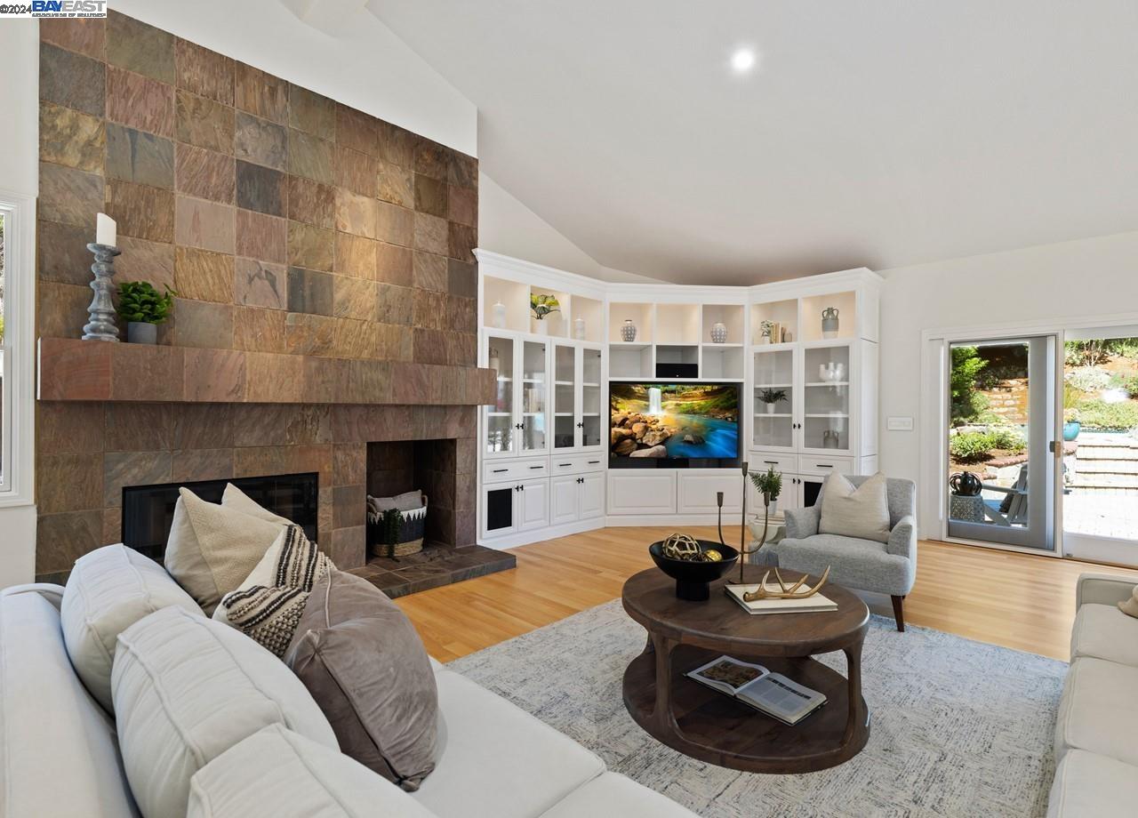 74 Alamo Glen Trl