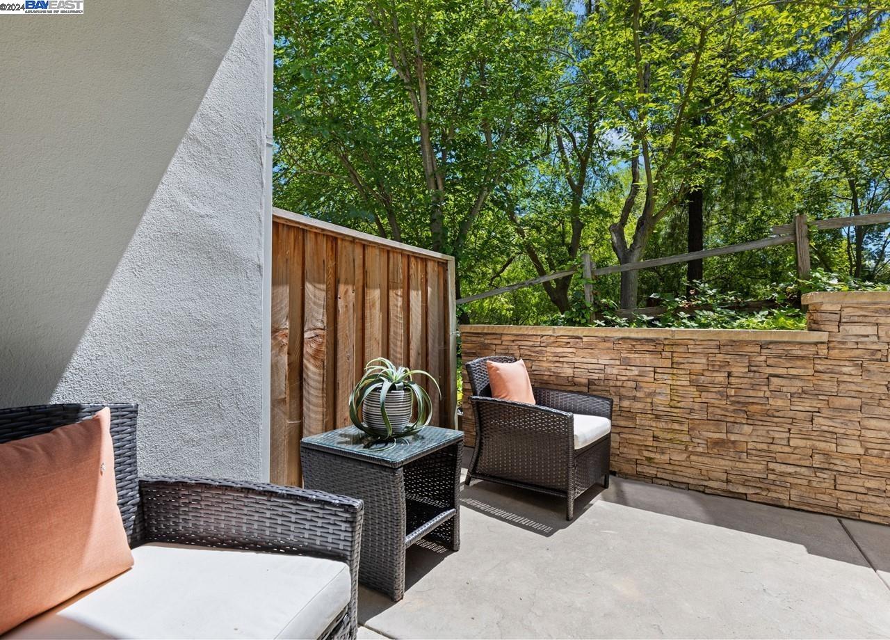 405 Old Orchard Ct