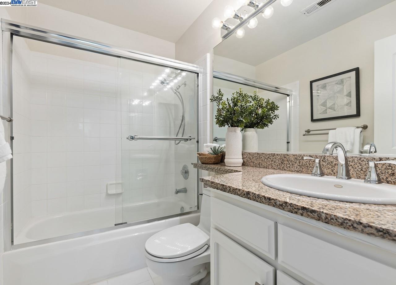 405 Old Orchard Ct
