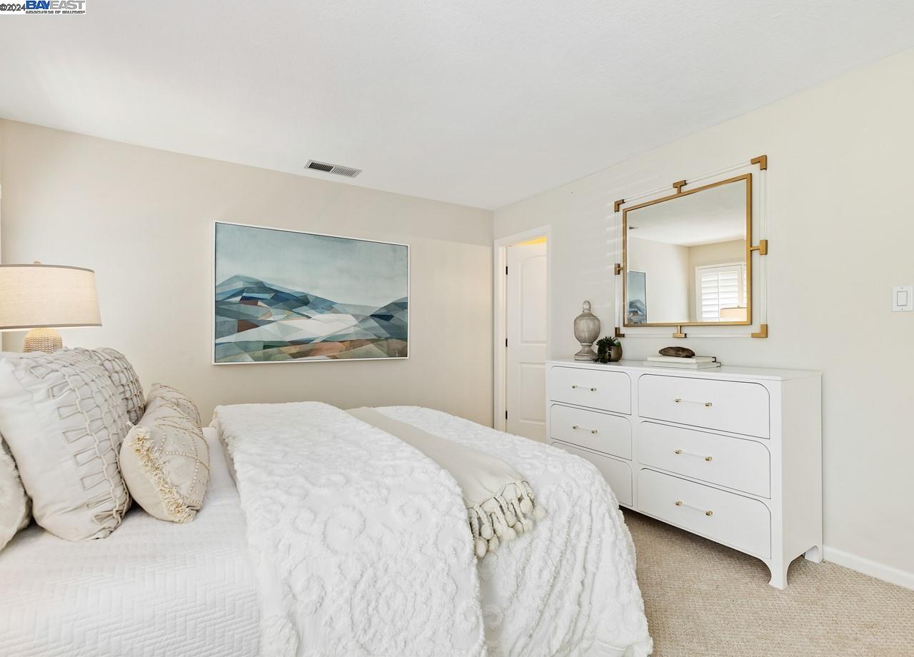 405 Old Orchard Ct