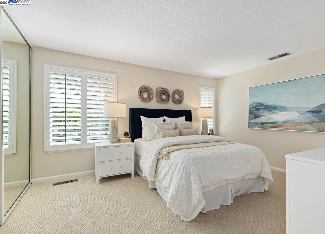 405 Old Orchard Ct