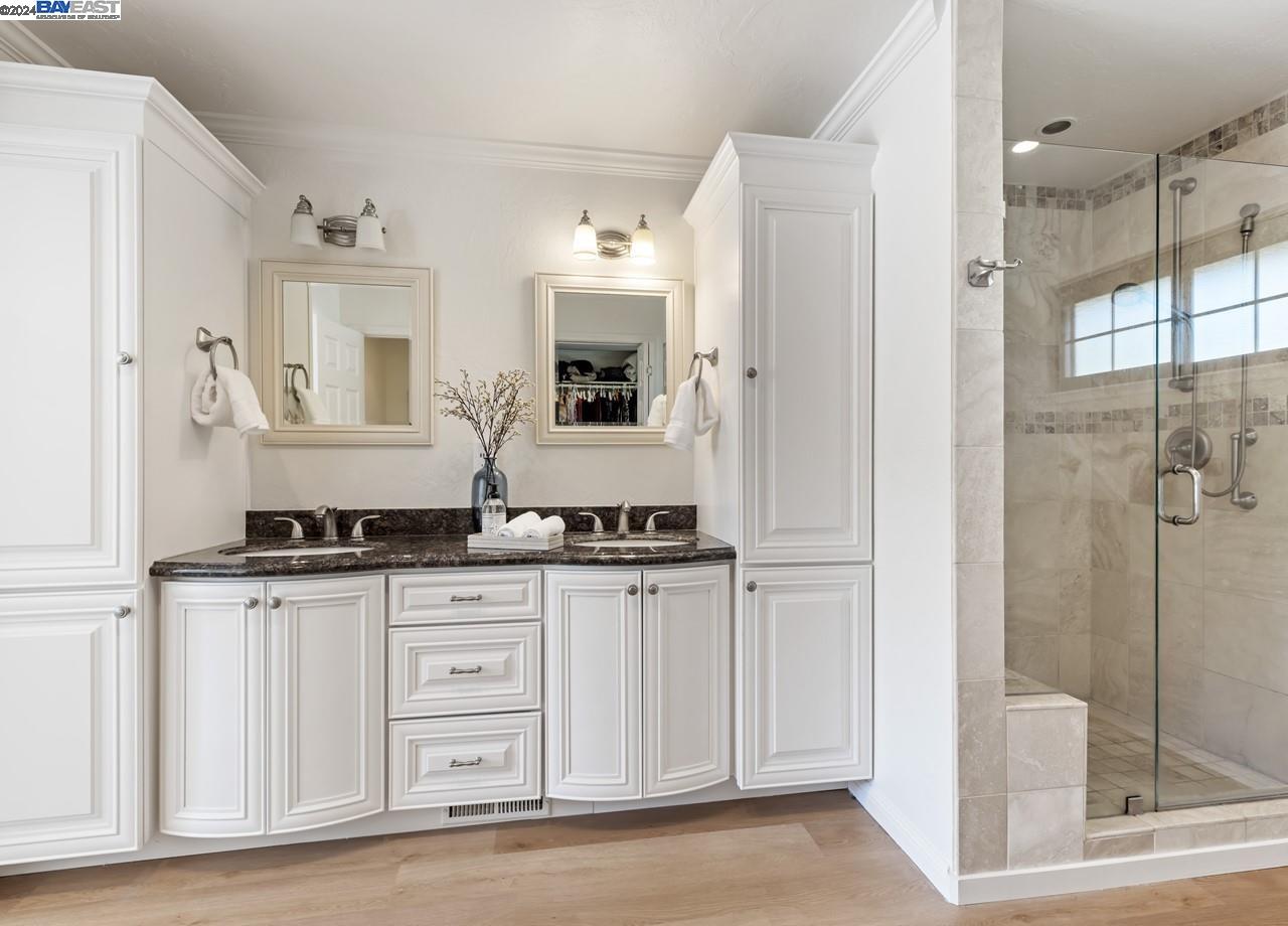 1148 Greenbrook Dr