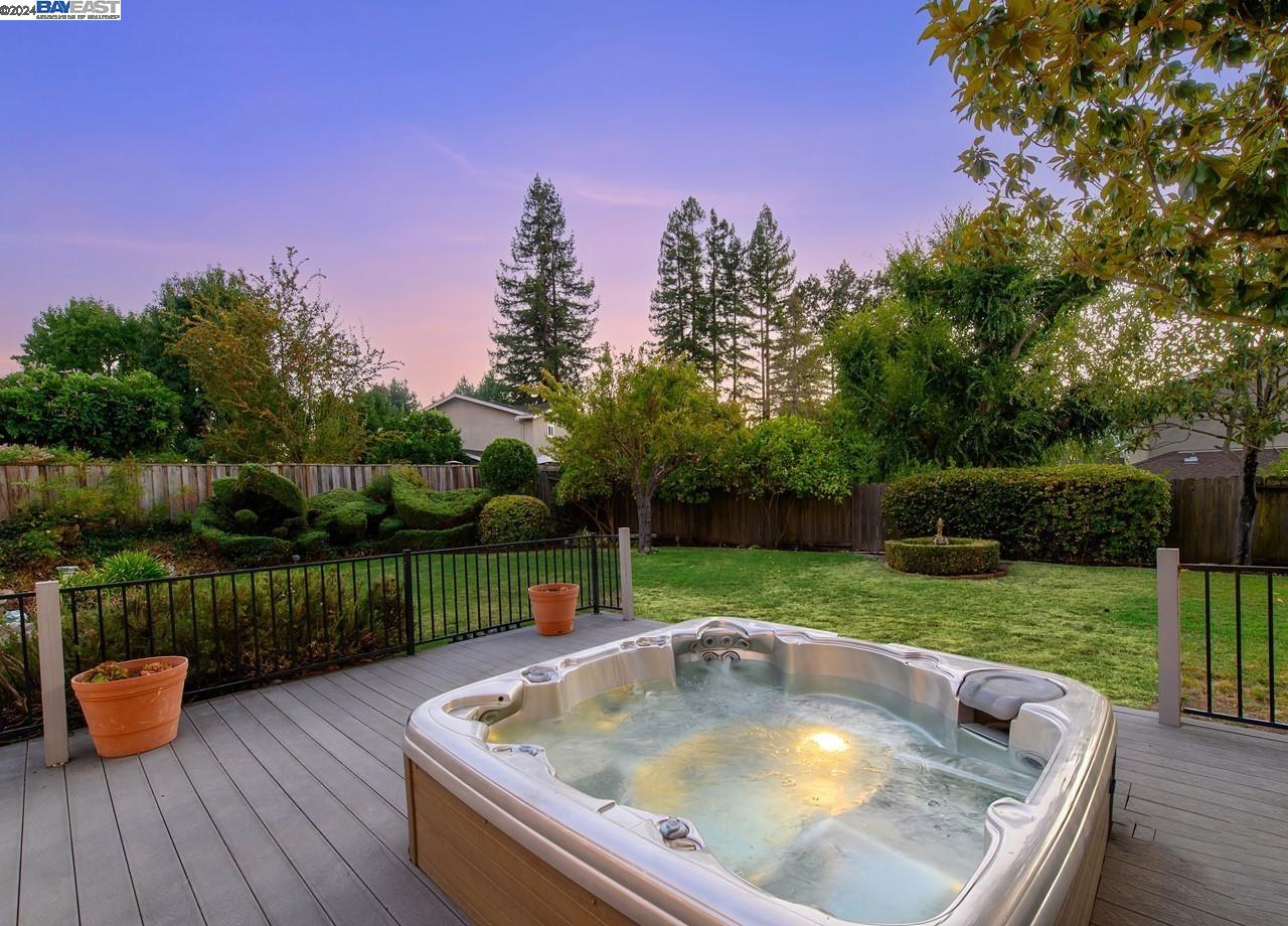 1148 Greenbrook Dr