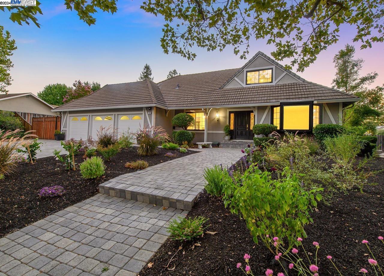 1148 Greenbrook Dr
