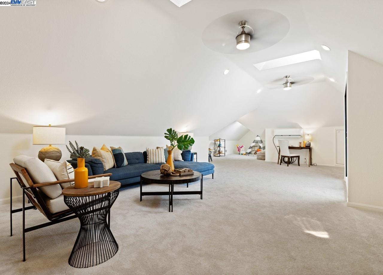 1148 Greenbrook Dr