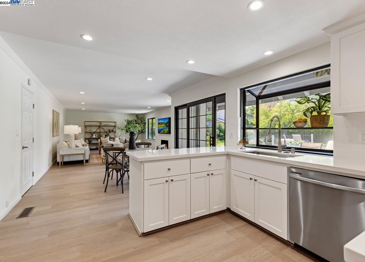 1148 Greenbrook Dr