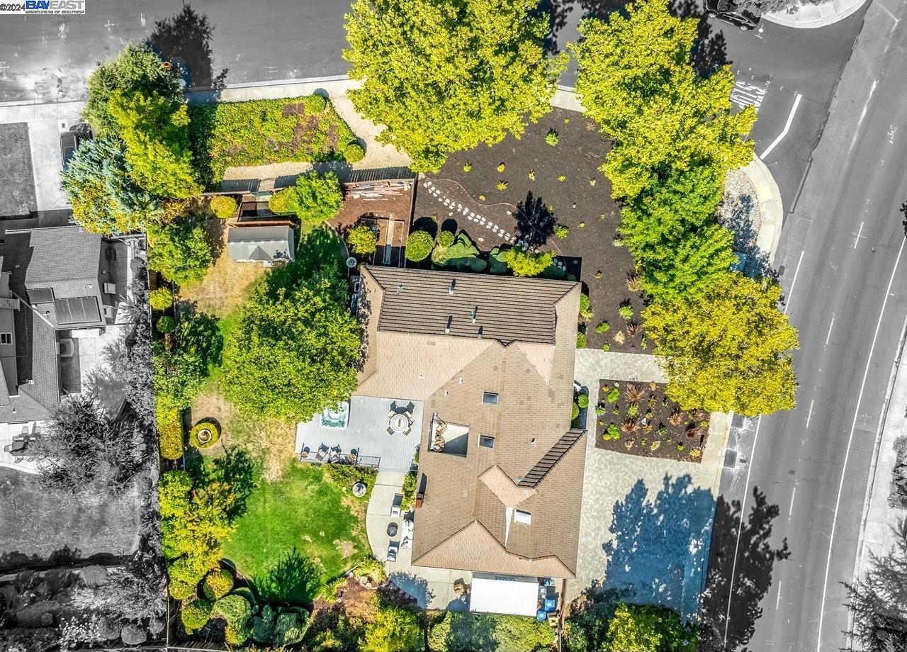 1148 Greenbrook Dr