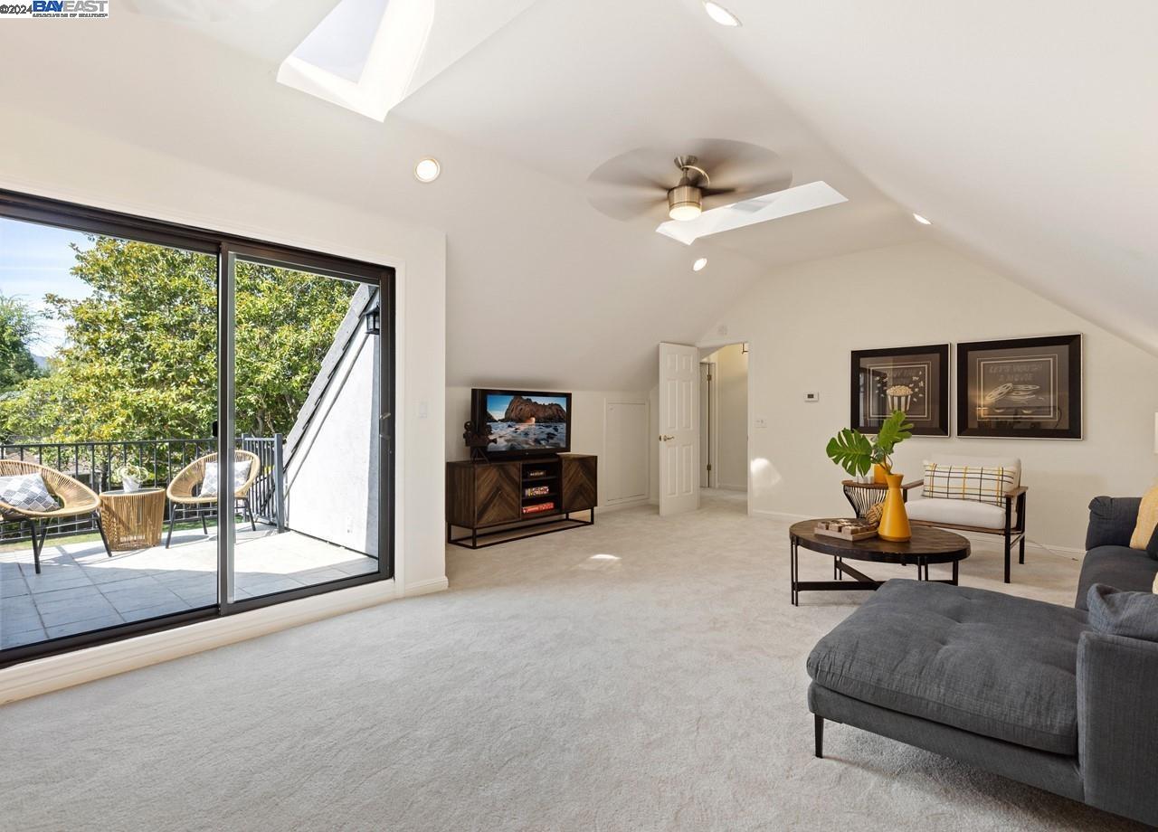 1148 Greenbrook Dr