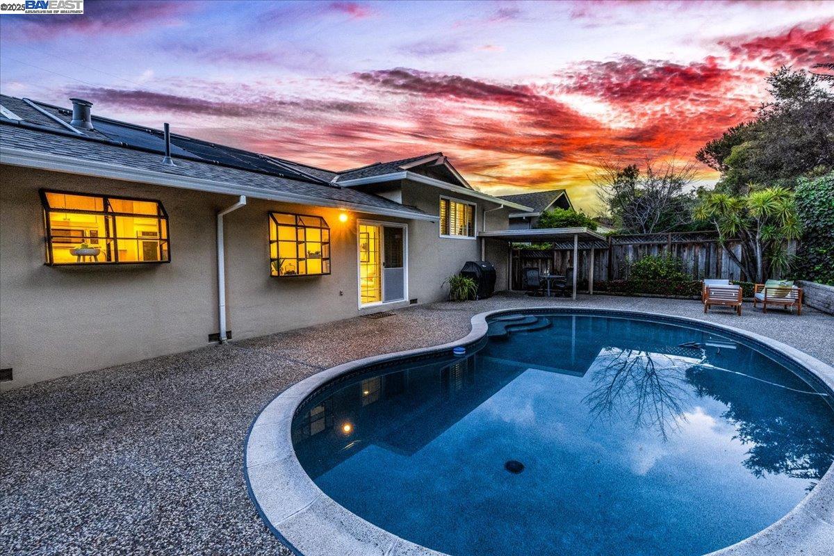 913 Heather Dr