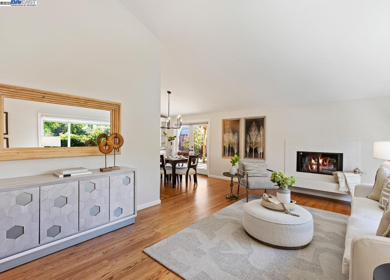 25 St Joan Ct