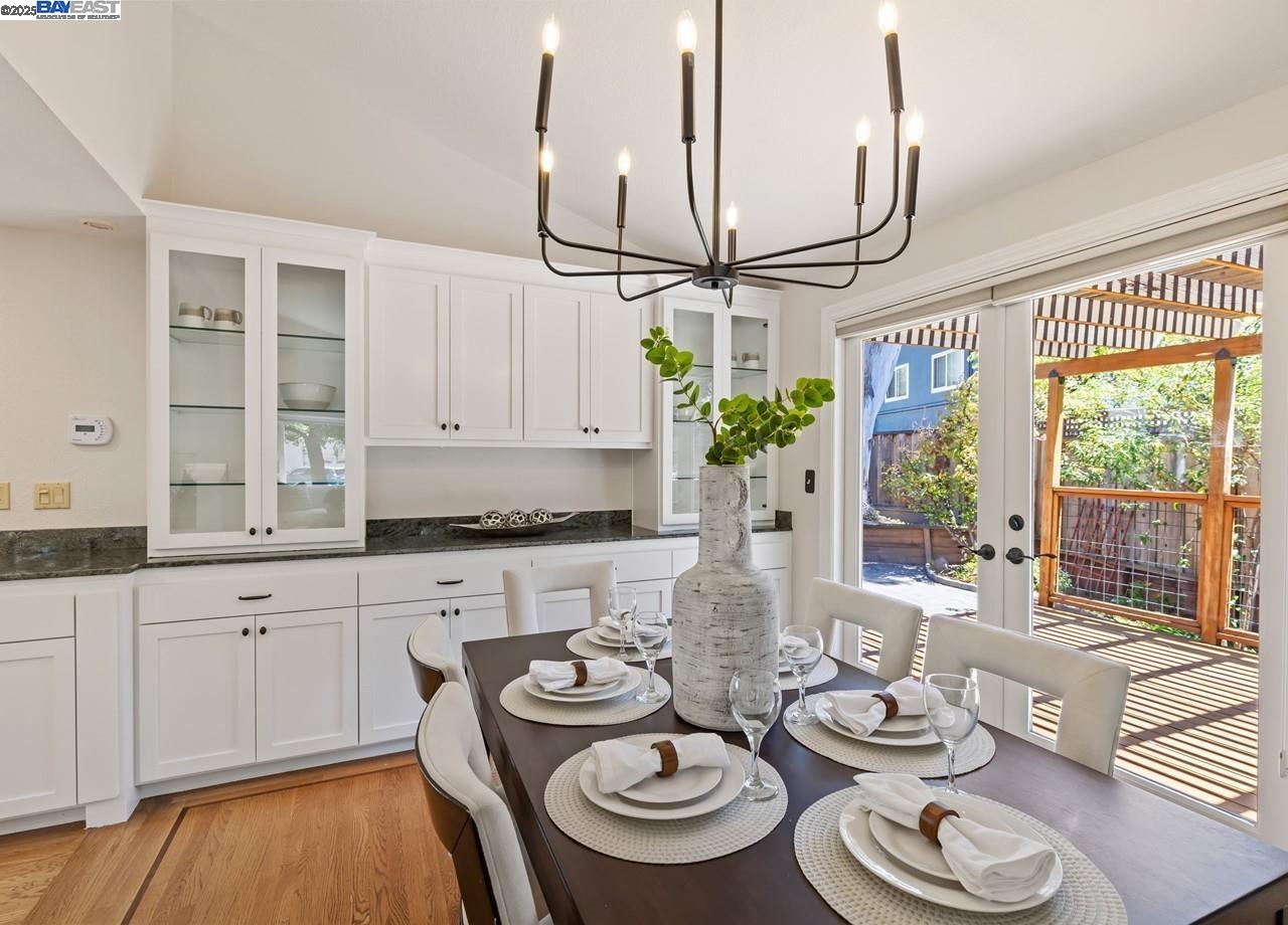 25 St Joan Ct
