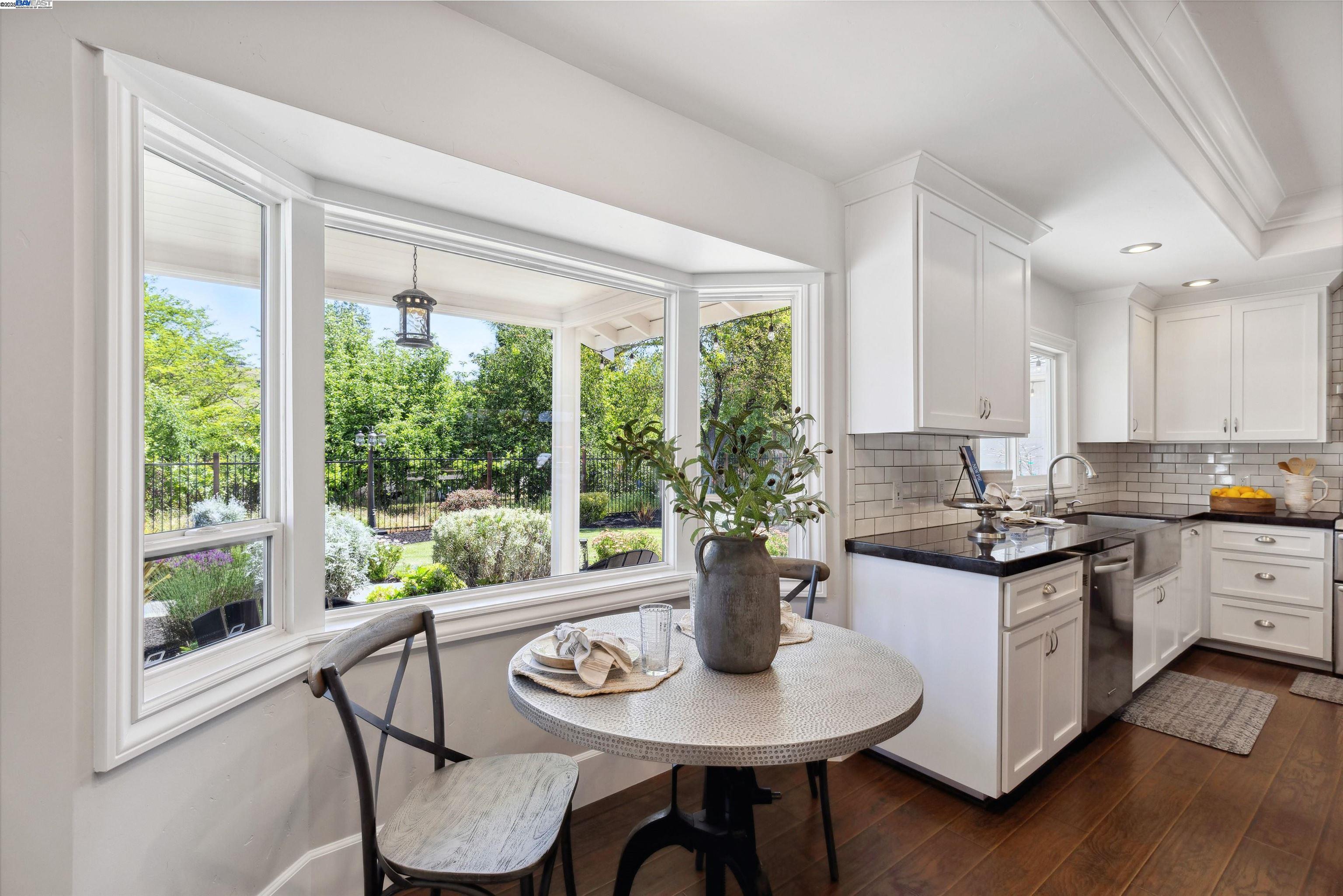 15 Woodhaven Ct