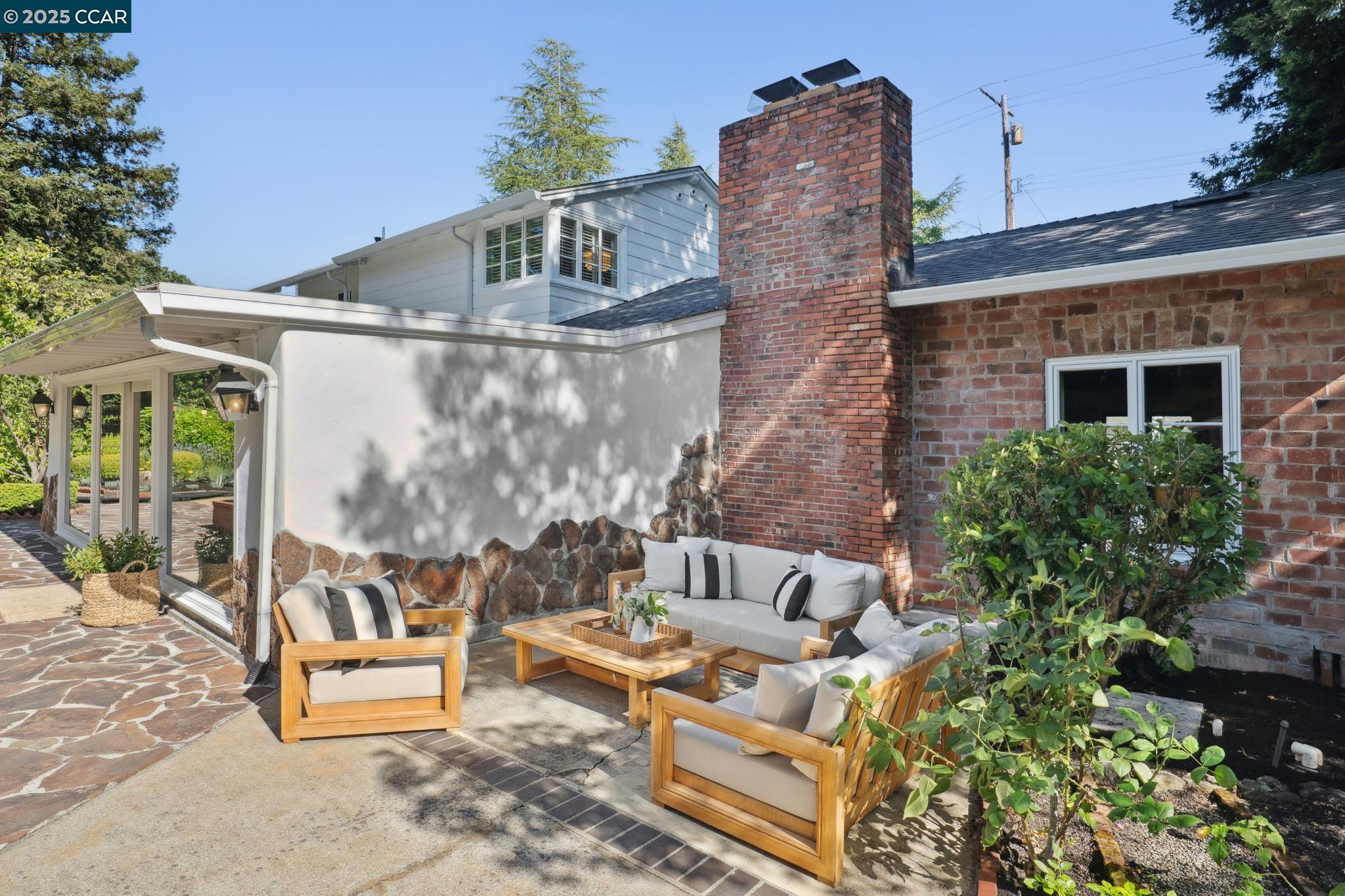 1666 CASTLE HILL ROAD
