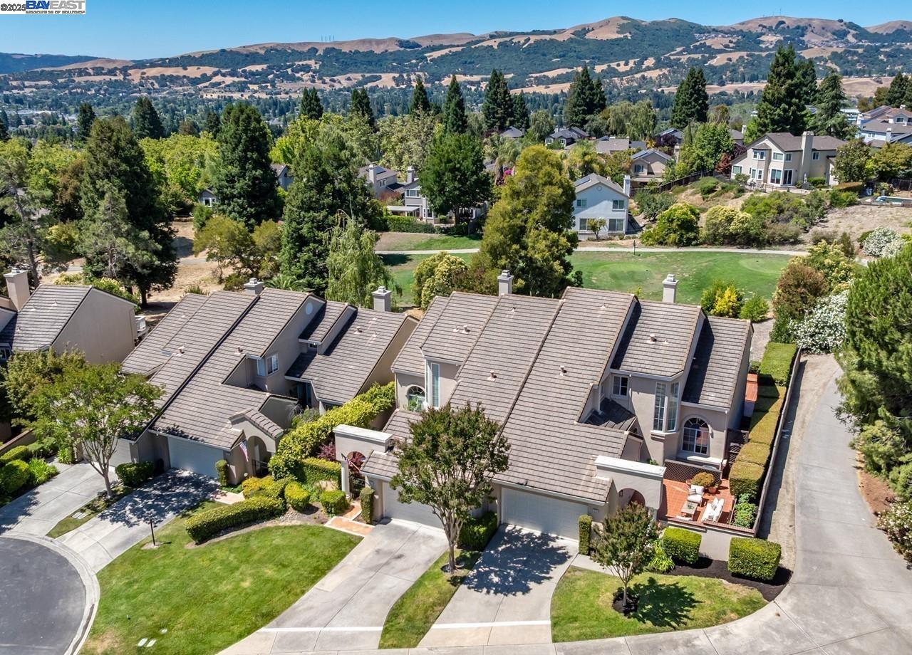 1375 Canyon Side Ave