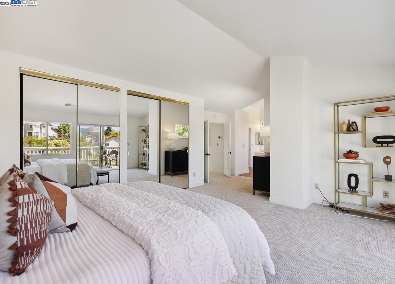 1375 Canyon Side Ave