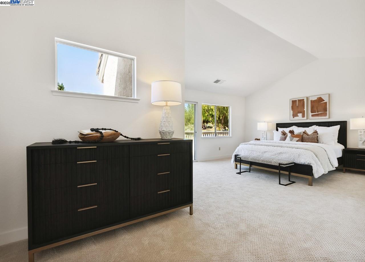 1375 Canyon Side Ave