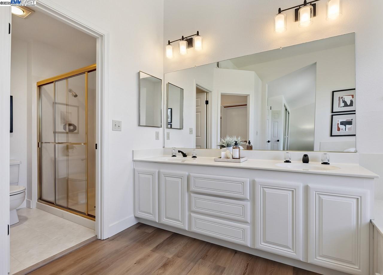 1375 Canyon Side Ave