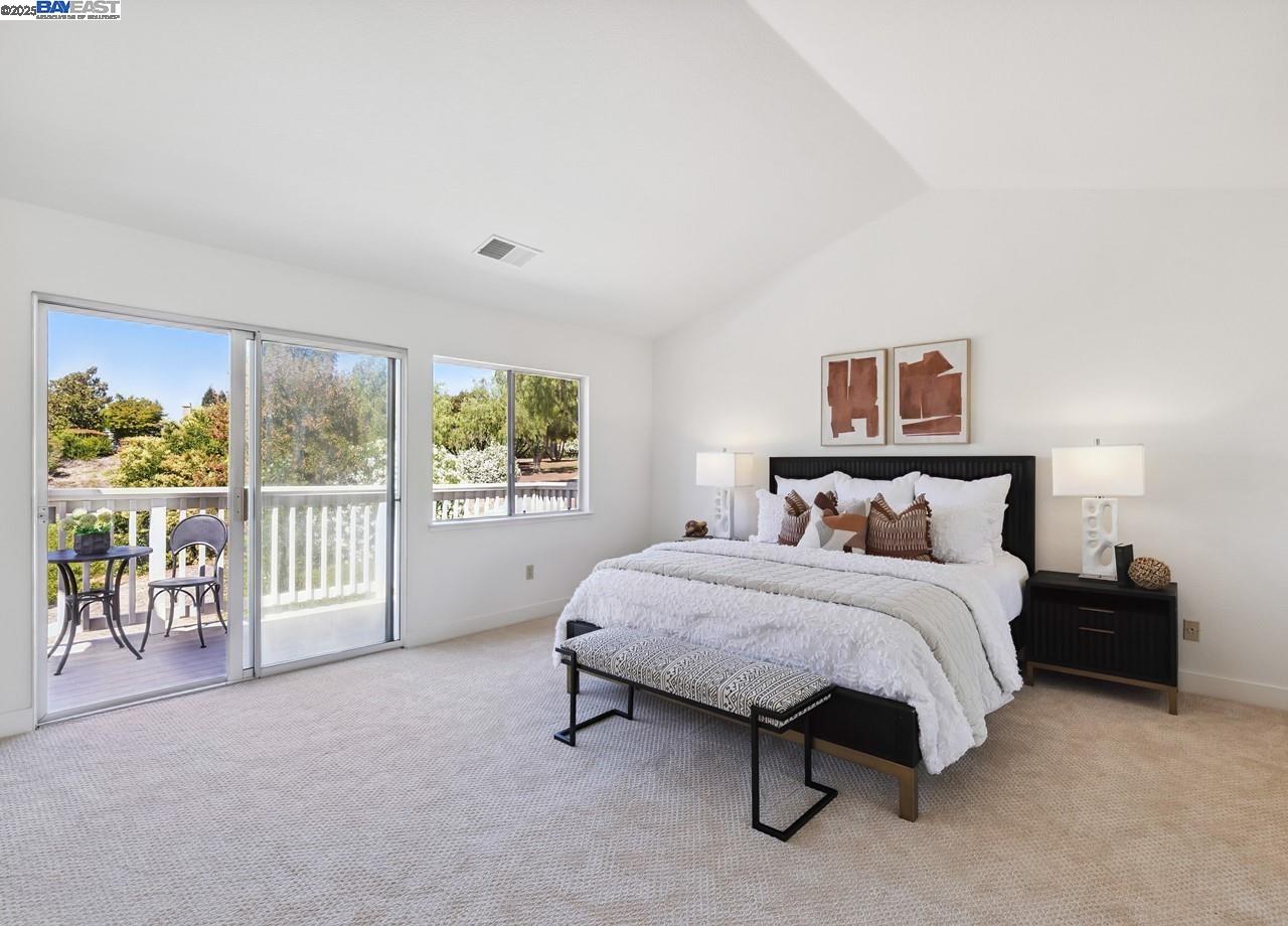 1375 Canyon Side Ave