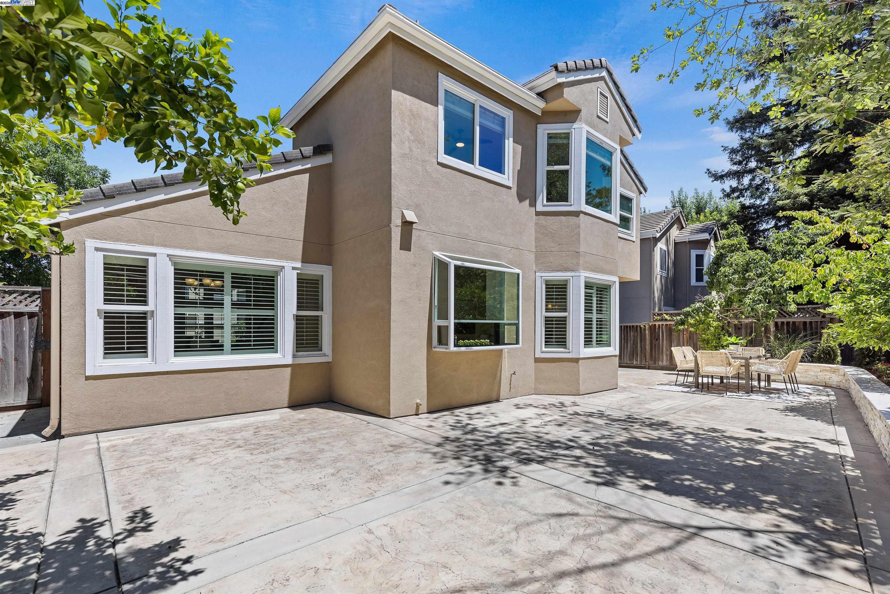 1687 Silverwood Ct