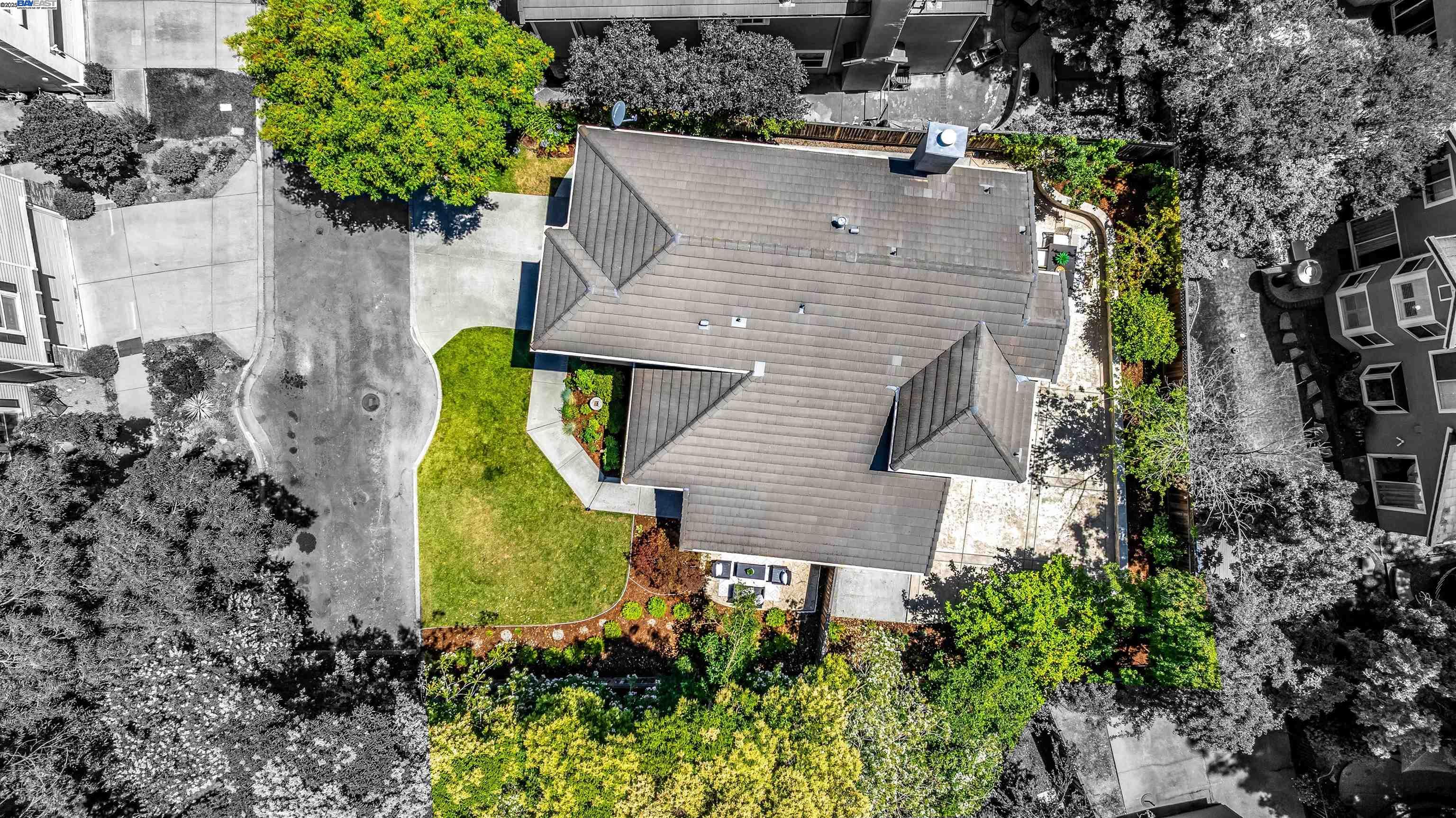 1687 Silverwood Ct
