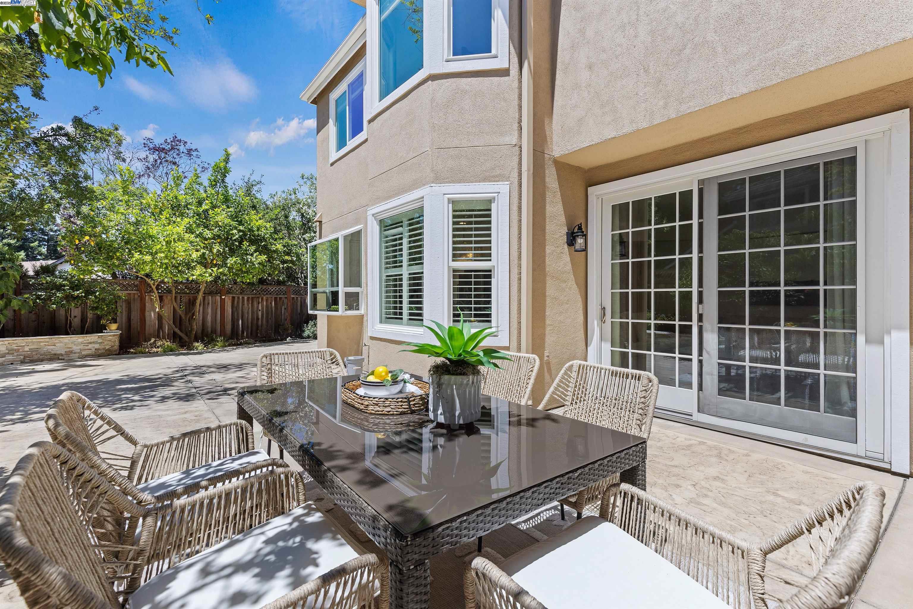1687 Silverwood Ct