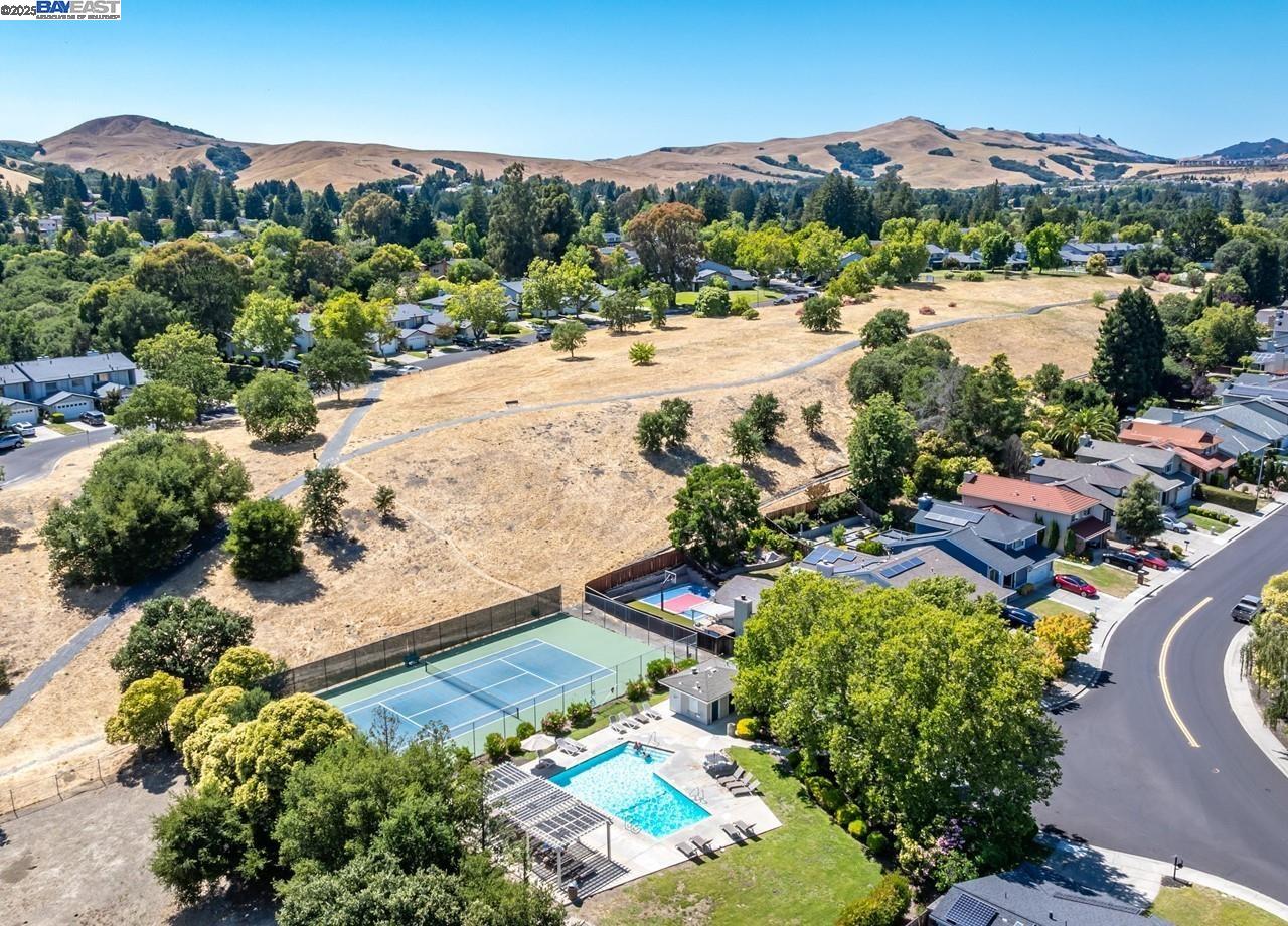 2485 Talavera Dr
