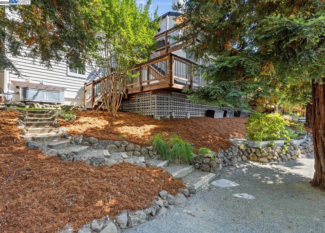 156 Del Monte Dr