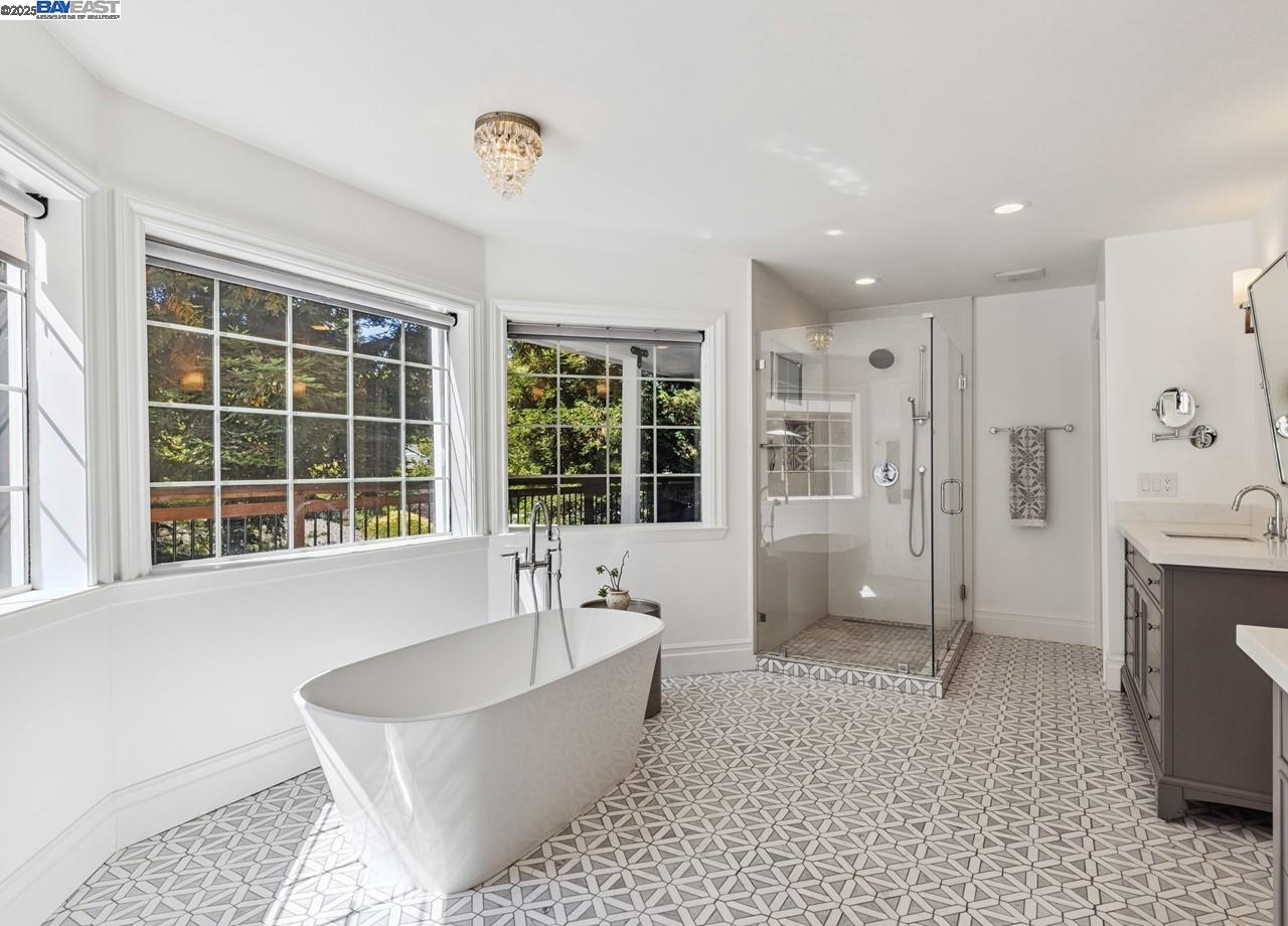 156 Del Monte Dr