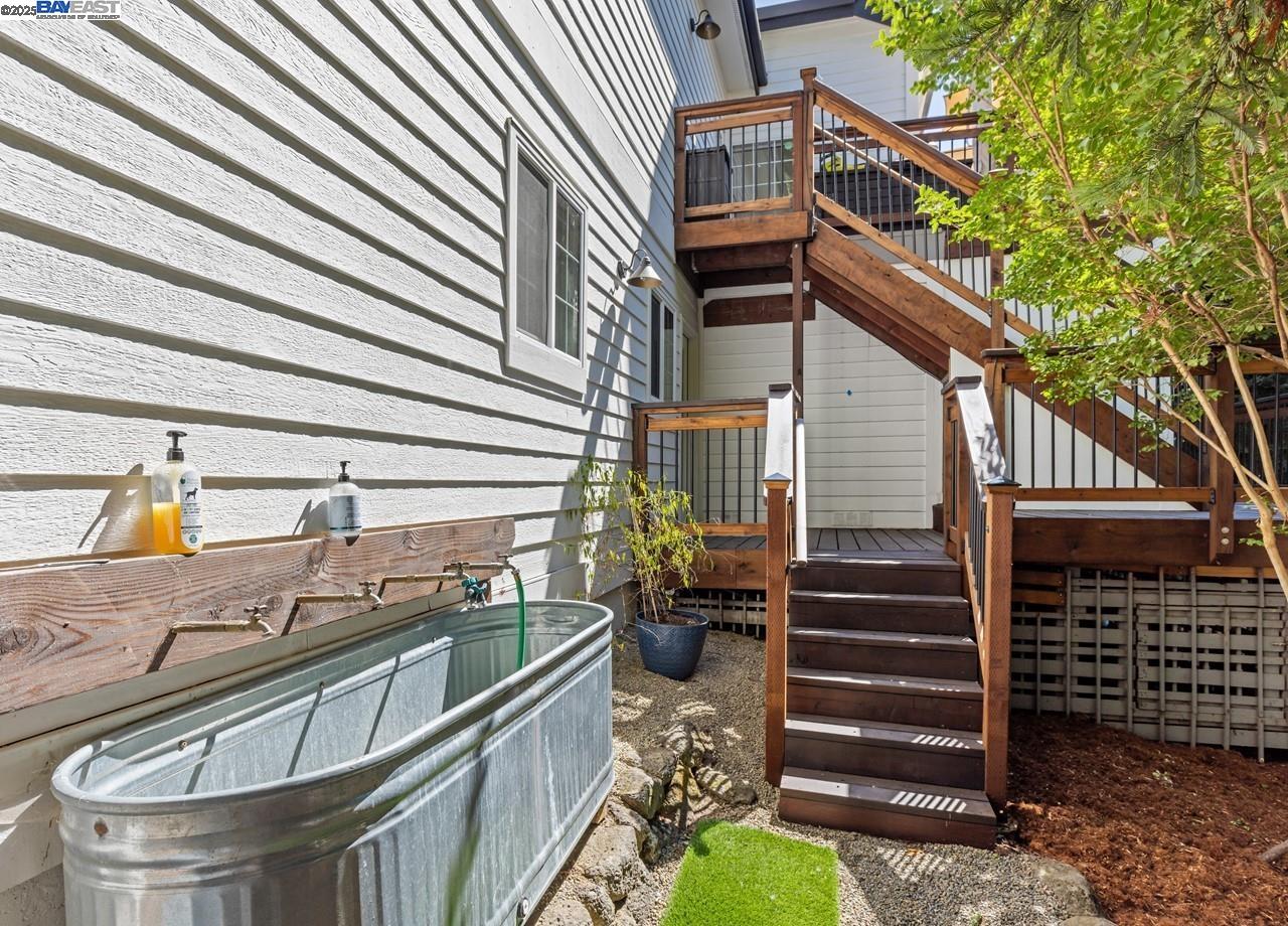 156 Del Monte Dr