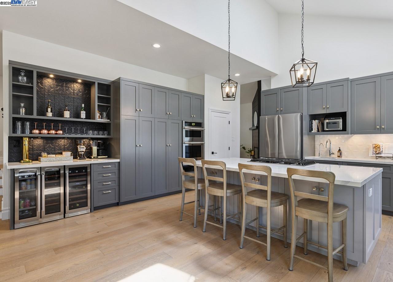 156 Del Monte Dr