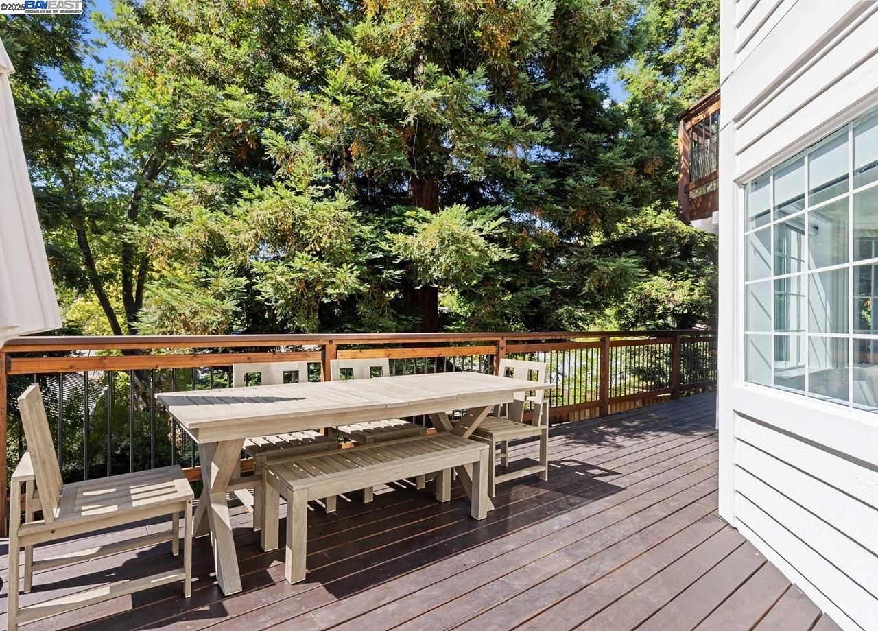 156 Del Monte Dr