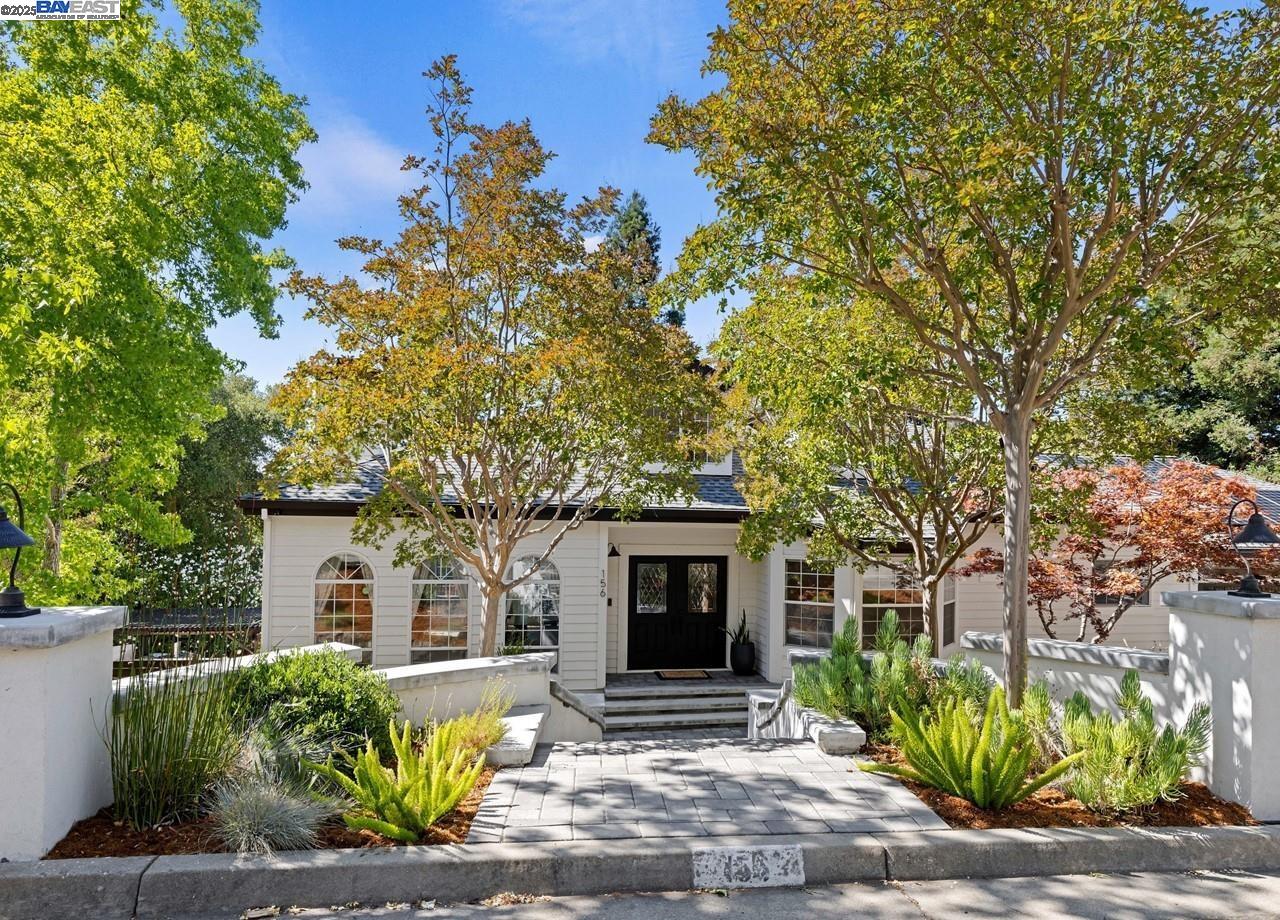 156 Del Monte Dr